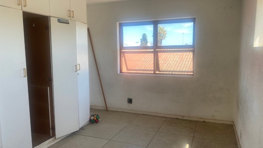 16 Bedroom Property for Sale in Bellville South Western Cape